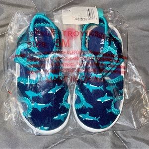 Carter’s Toddler Boy Water Shoes, Size 5, Sharks